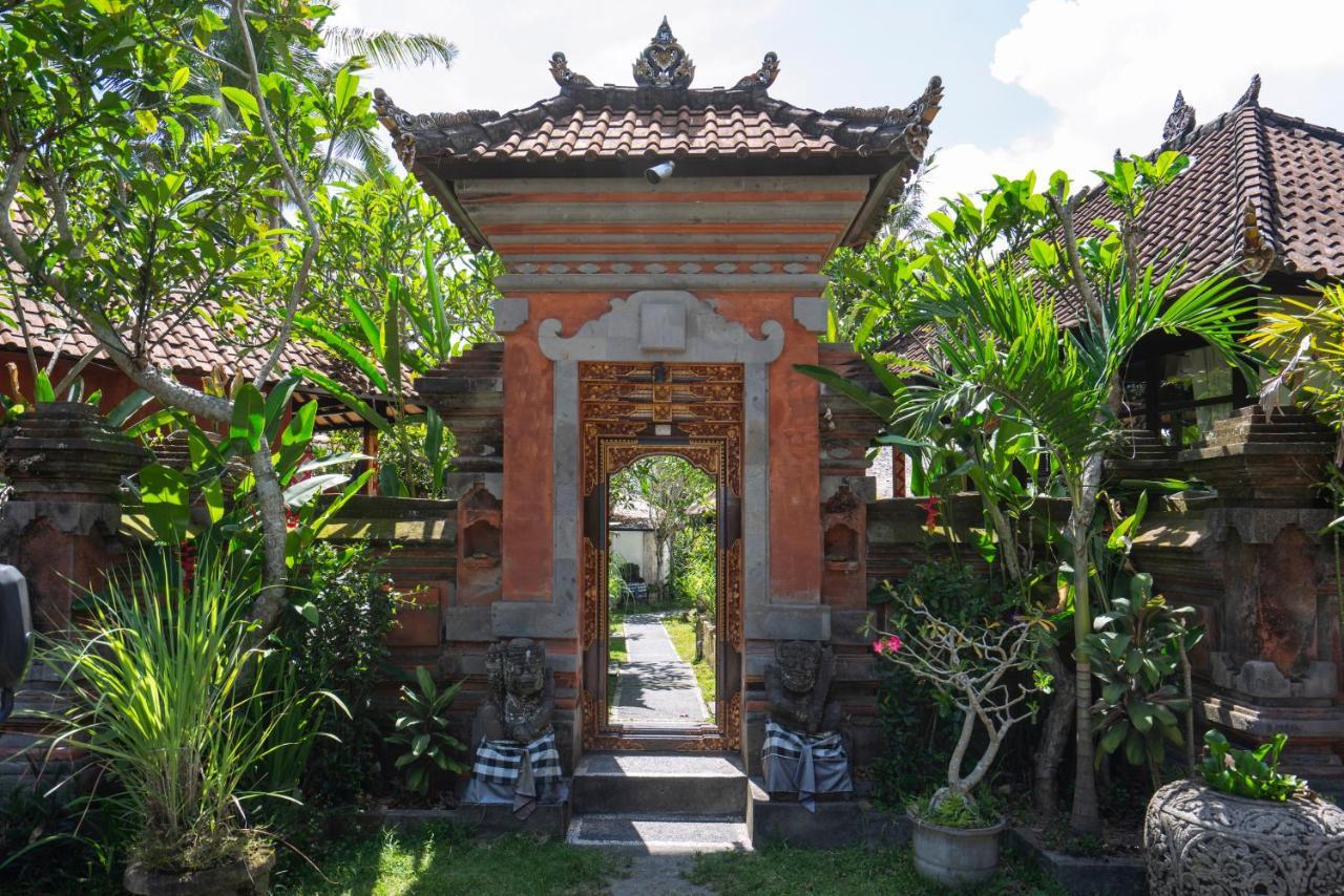 Hotel Lodtunduh Sari Ubud Exterior foto